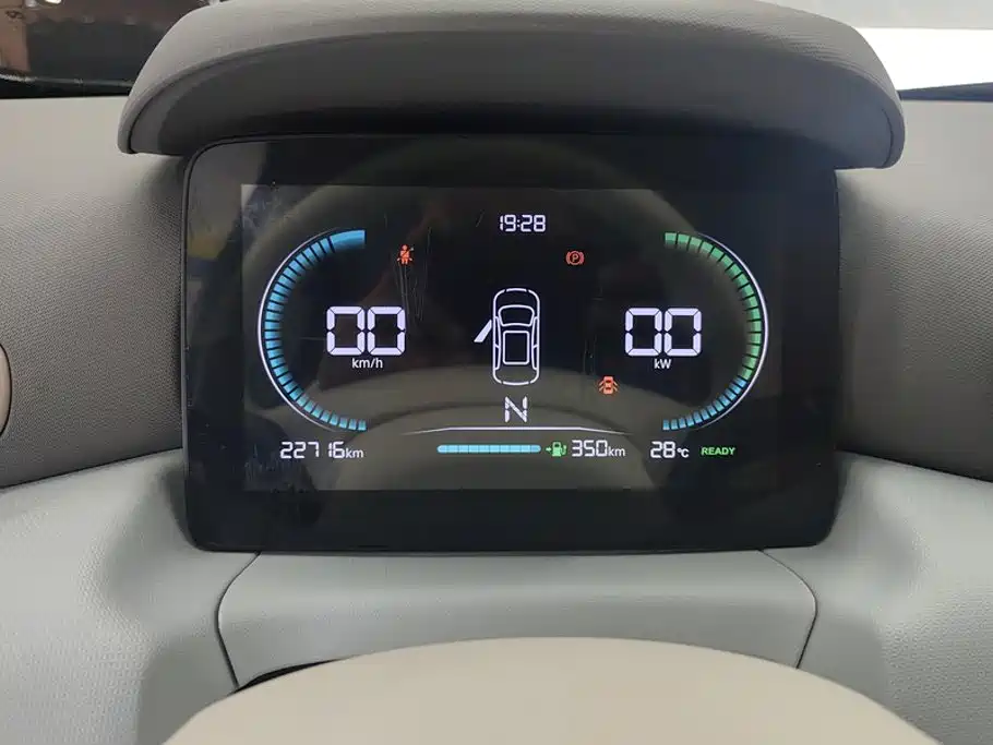 Leapmotor Leapmotor T03 — миниатюра 14