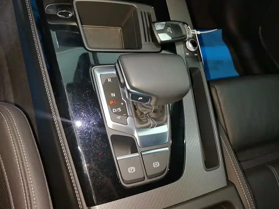 Audi Q5L — миниатюра 16