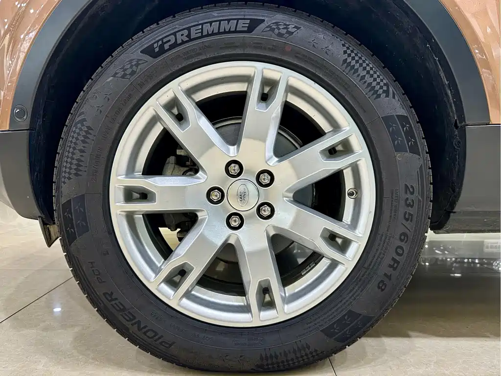 Land Rover Evoque (Import) — миниатюра 21