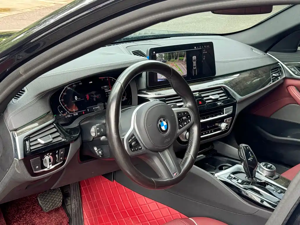BMW 5 Series — миниатюра 4
