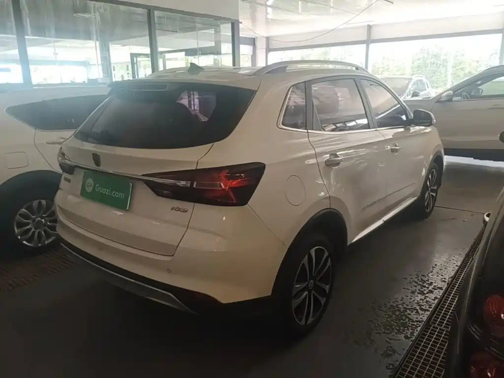 Roewe RX3 — миниатюра 7