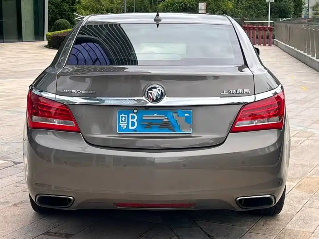 Buick LaCrosse — миниатюра 11