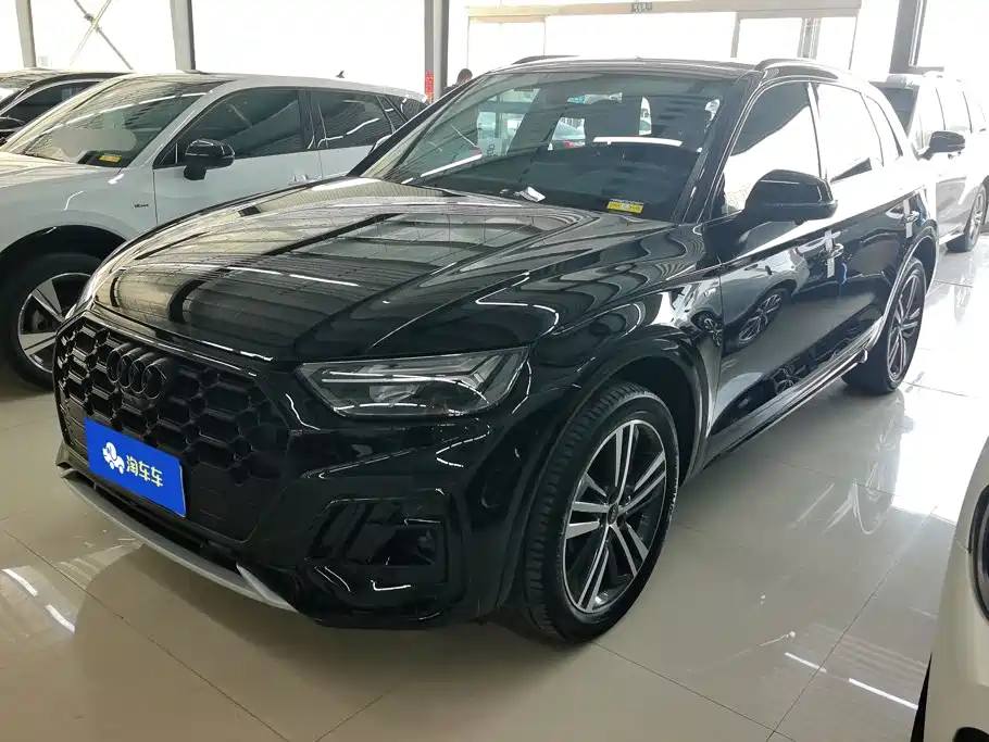 奥迪Q5L 2022款 40T RS套件燃速型 2022