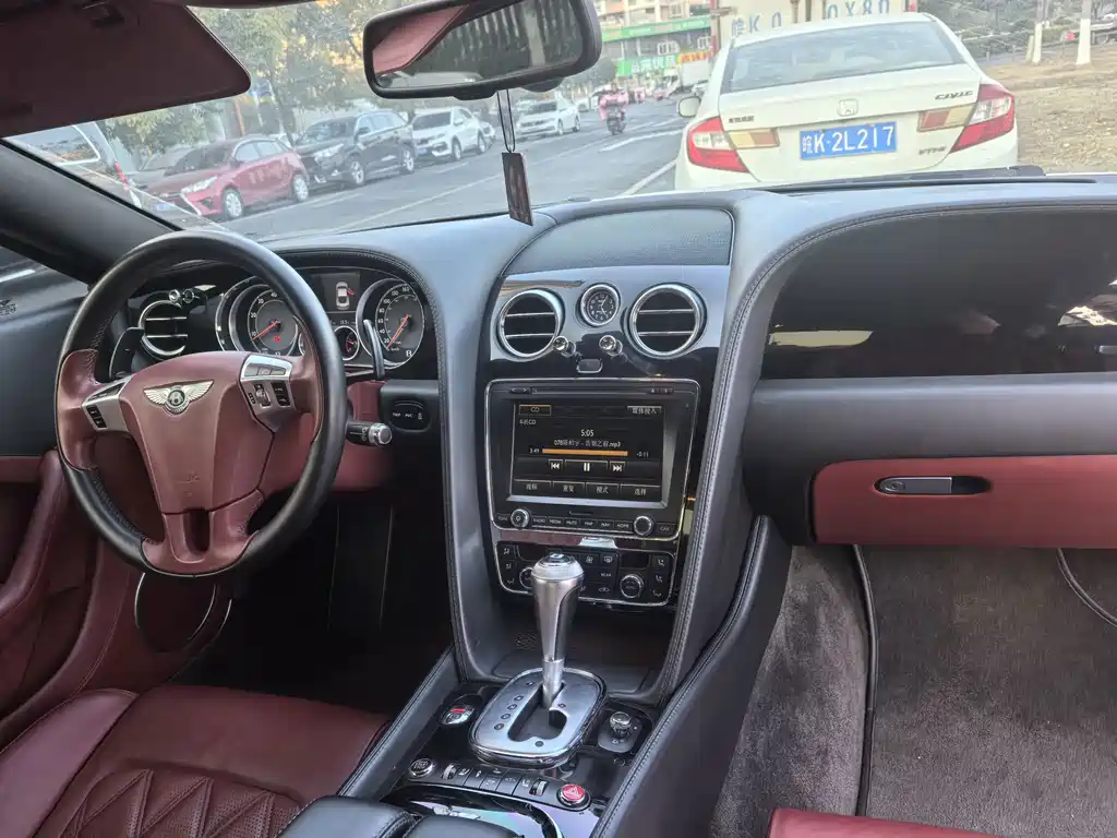 Bentley Continental — миниатюра 5