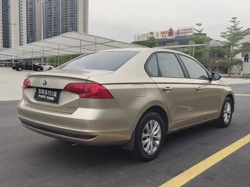 Volkswagen Bora 2016 1.6L AT Fashion