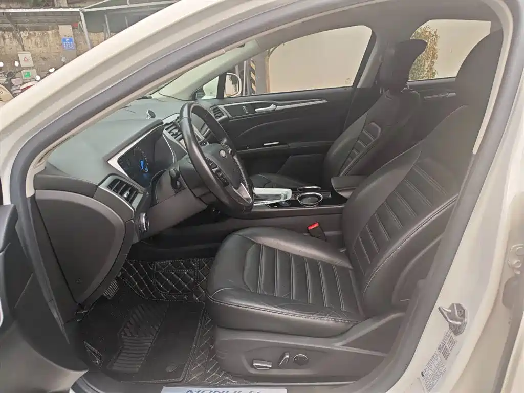 Ford Mondeo 2013 1.5L GTDi180 Fashion