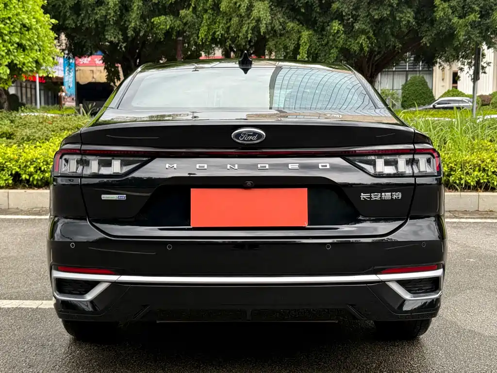 Ford Mondeo — миниатюра 5