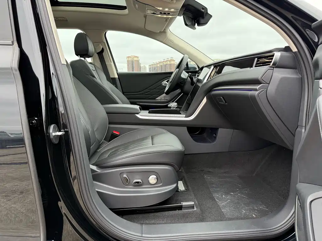 Hongqi Hongqi HS7 PHEV — миниатюра 10