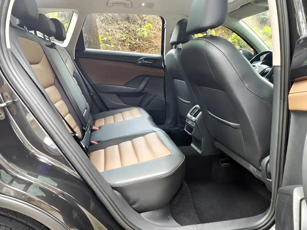 Volkswagen Tharu — миниатюра 13