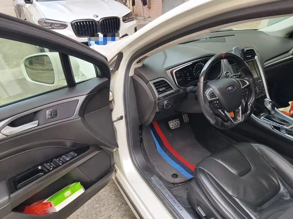 Ford Mondeo — миниатюра 12