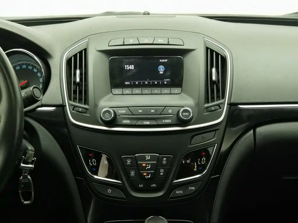 Buick Regal — миниатюра 12