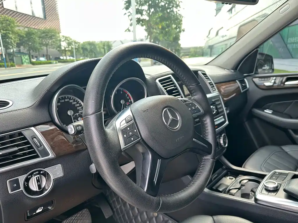 Mercedes-Benz GLS 2016 GLS 400 4MATIC
