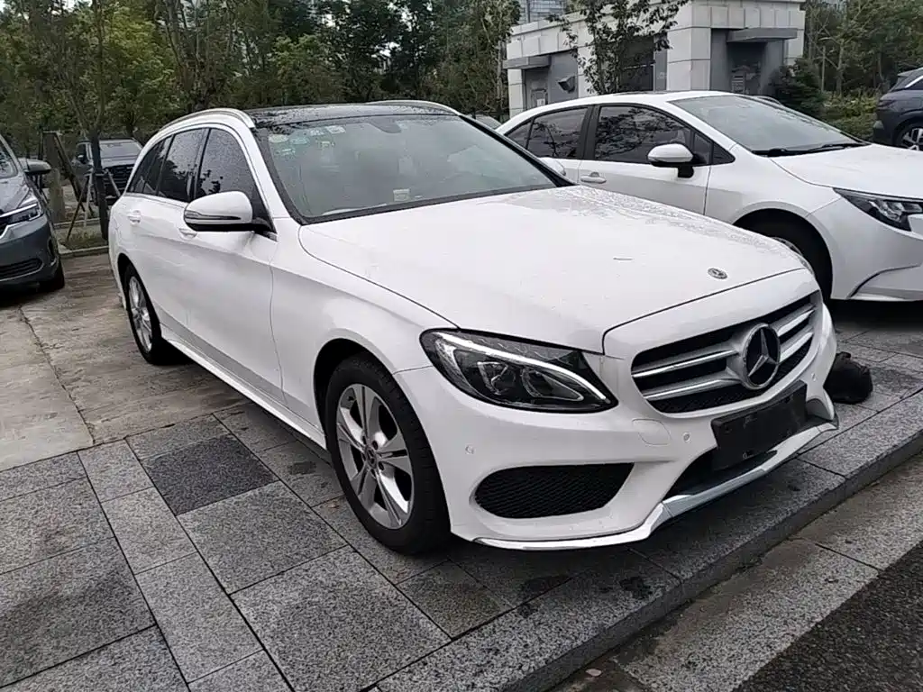 Mercedes-Benz C-Class (Import) — миниатюра 4