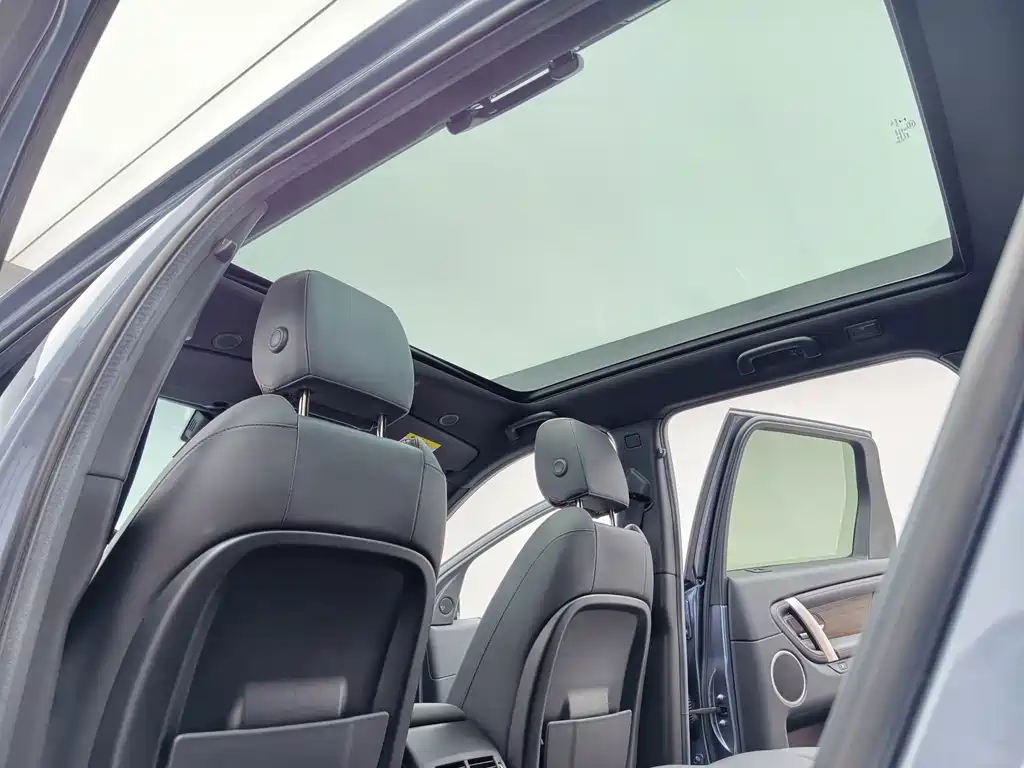 Land Rover Discovery Sport — миниатюра 17