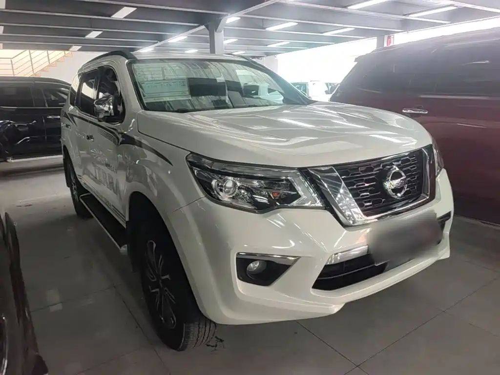 Nissan Terra — миниатюра 4
