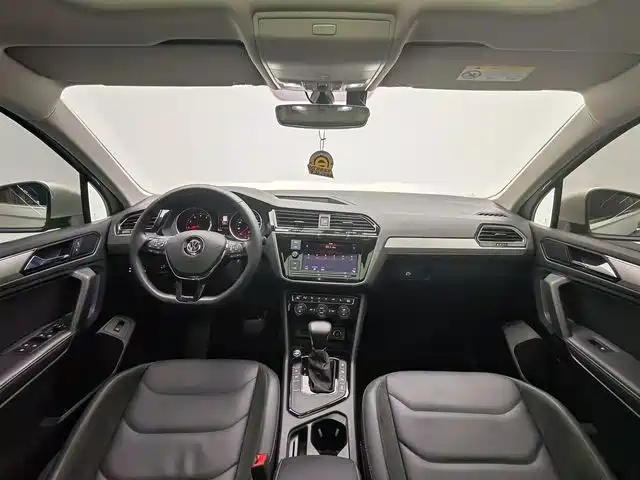 Volkswagen Tiguan L L 2019 330TSI AT Luxury VI