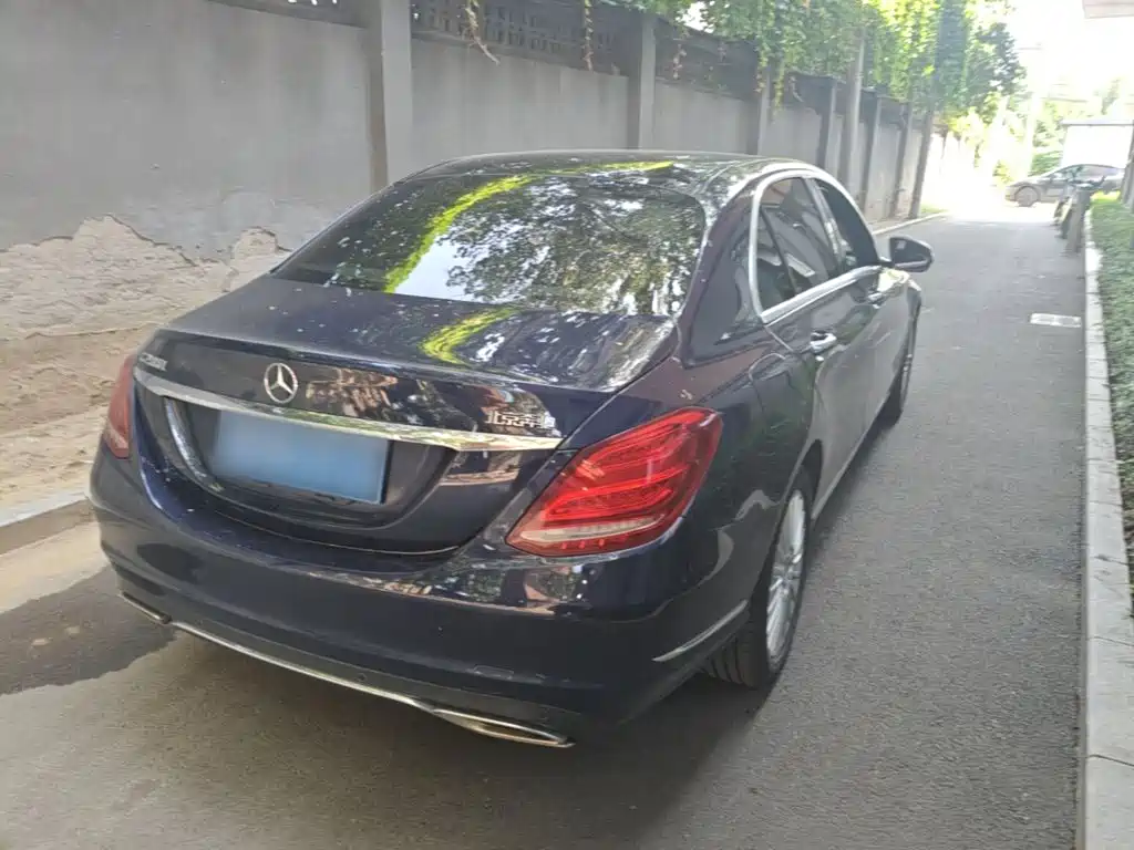 Mercedes-Benz C-Class — миниатюра 7