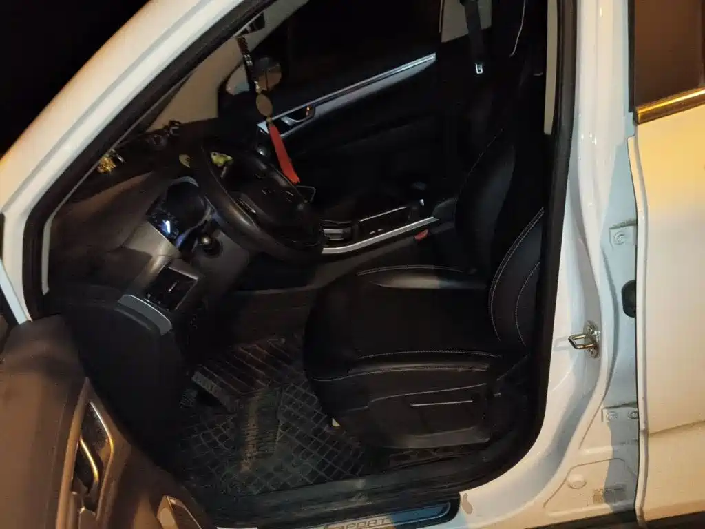 Geely Emgrand GS — миниатюра 17