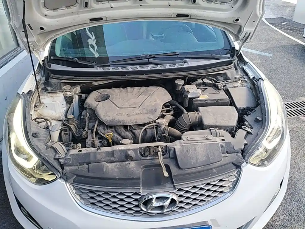 Hyundai Elantra Langdong — миниатюра 20