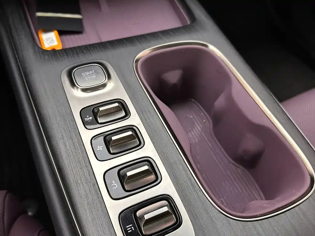 Xiaomi SU7 — миниатюра 16