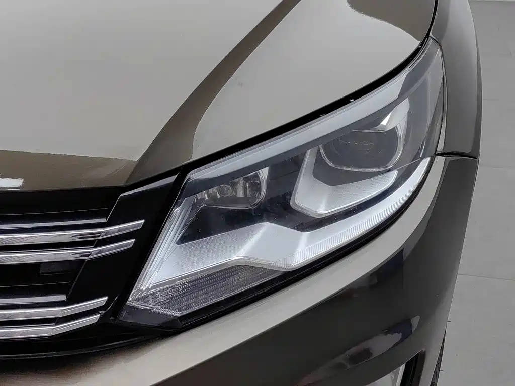 Volkswagen Tiguan — миниатюра 7