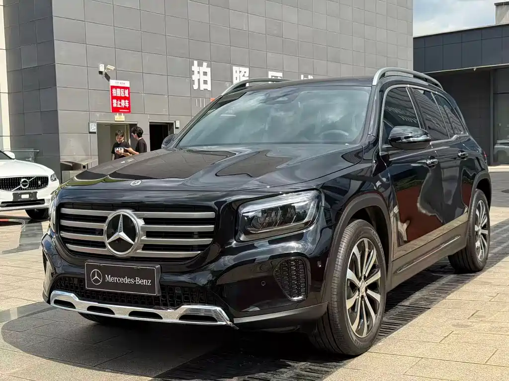 Mercedes-Benz GLB — миниатюра 37