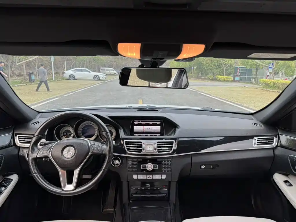 Mercedes-Benz E-Class E 2014 E 260 L Sport