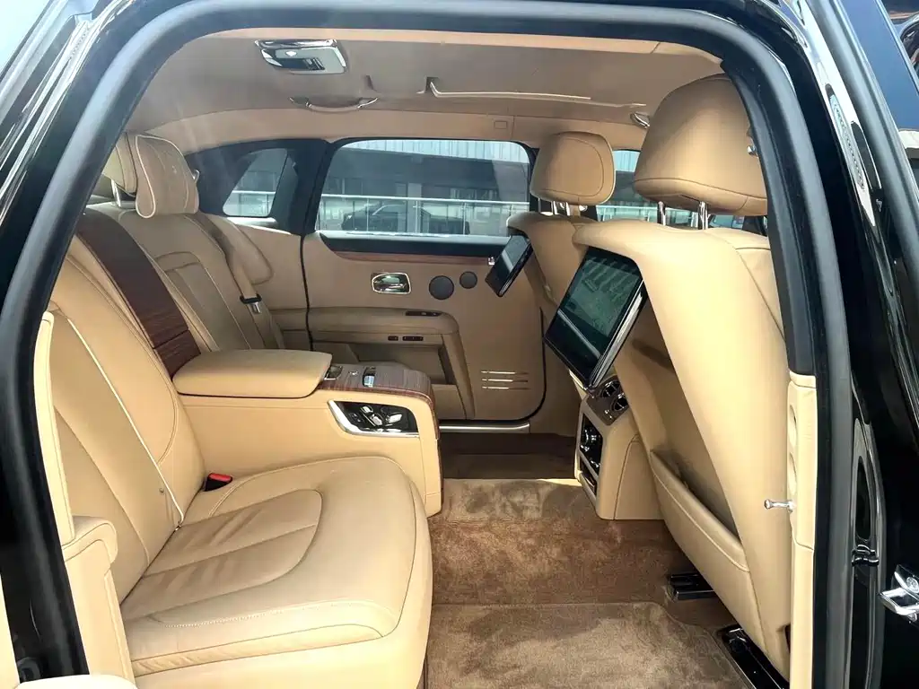 Rolls-Royce Ghost — миниатюра 16