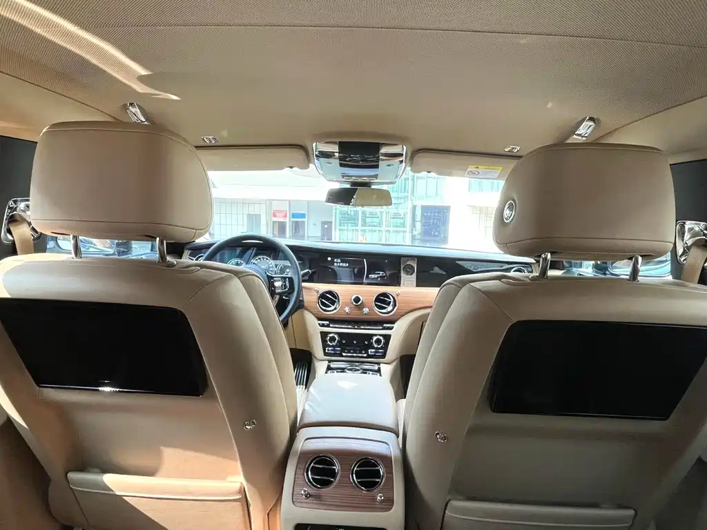 Rolls-Royce Ghost — миниатюра 14