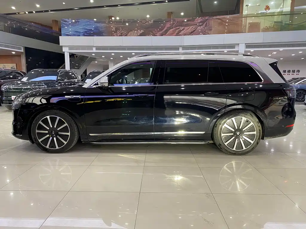 AITO ASK THE WORLD M9