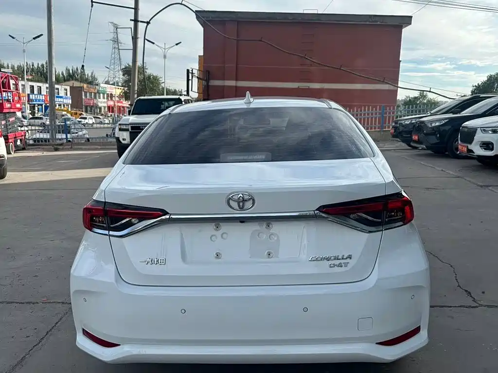 Toyota Corolla — миниатюра 4