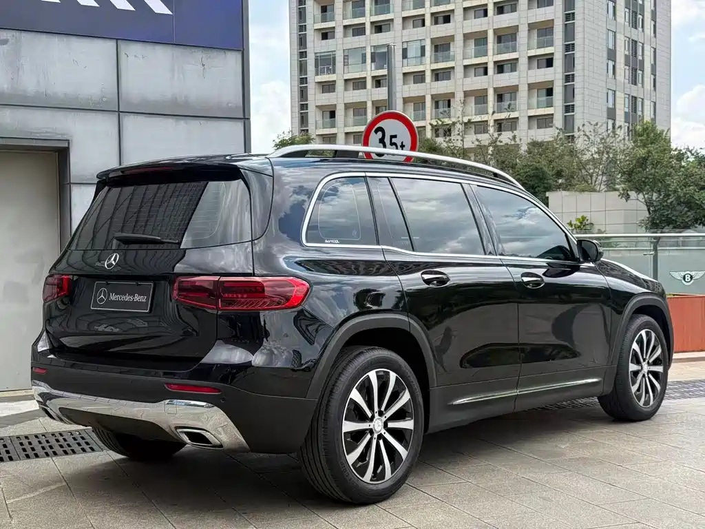 Mercedes-Benz GLB — миниатюра 4