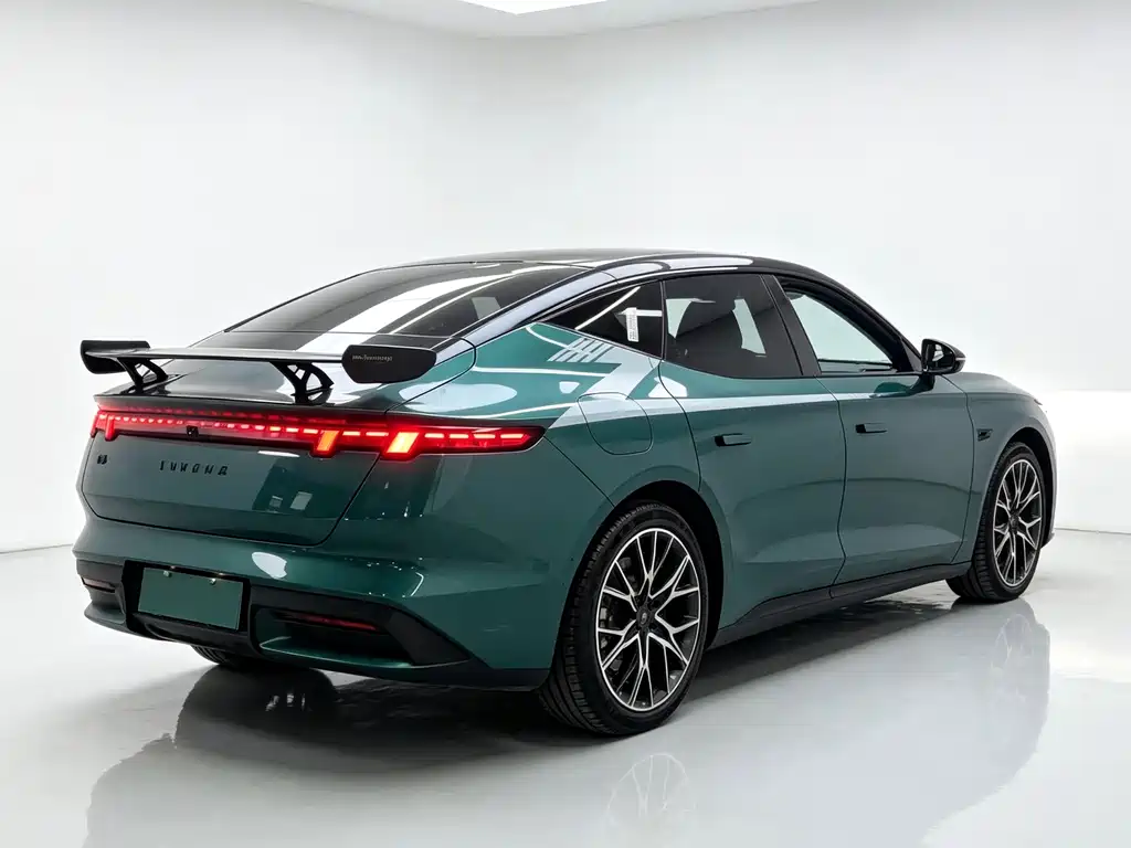 Lynk & Co 10 — миниатюра 6