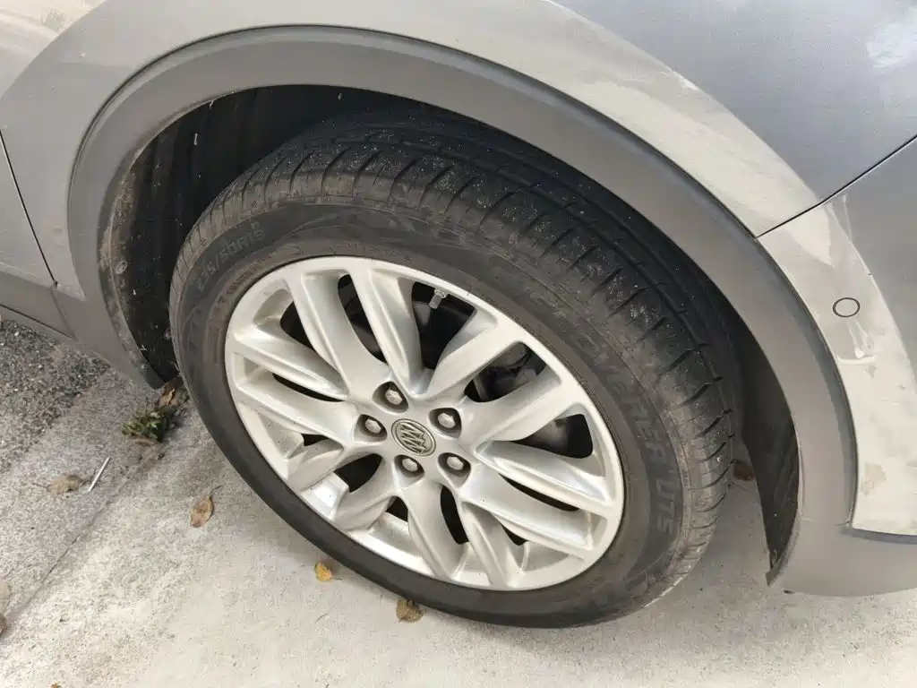 Buick Envision Plus — миниатюра 8