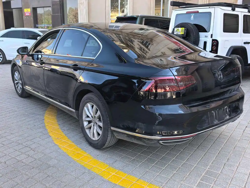 Volkswagen Magotan — миниатюра 4