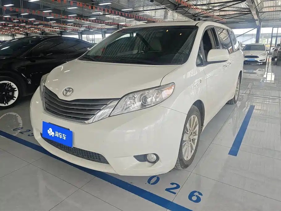 Toyota Sienna 2018