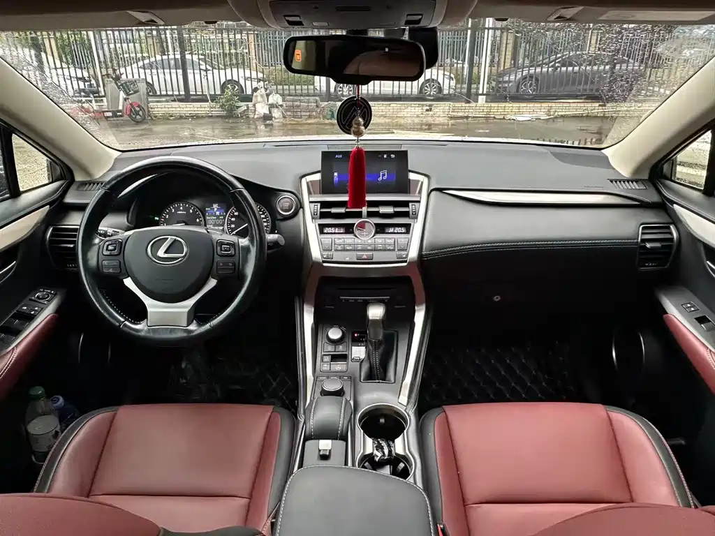 Lexus NX — миниатюра 5