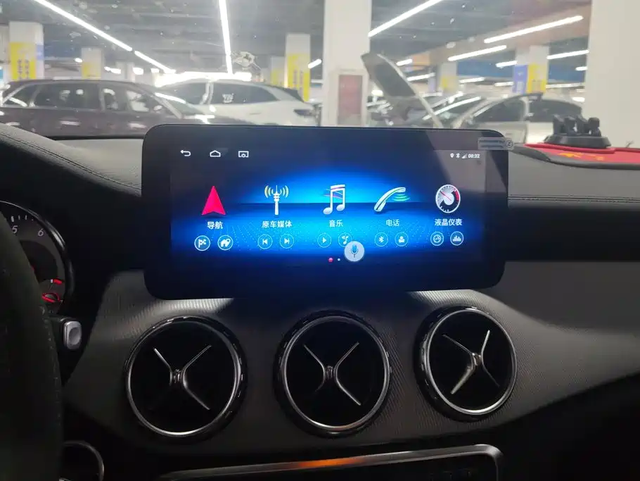 Mercedes-Benz GLA — миниатюра 13