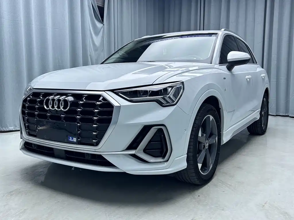 Audi Q3 2022 35 TFSI Fashion