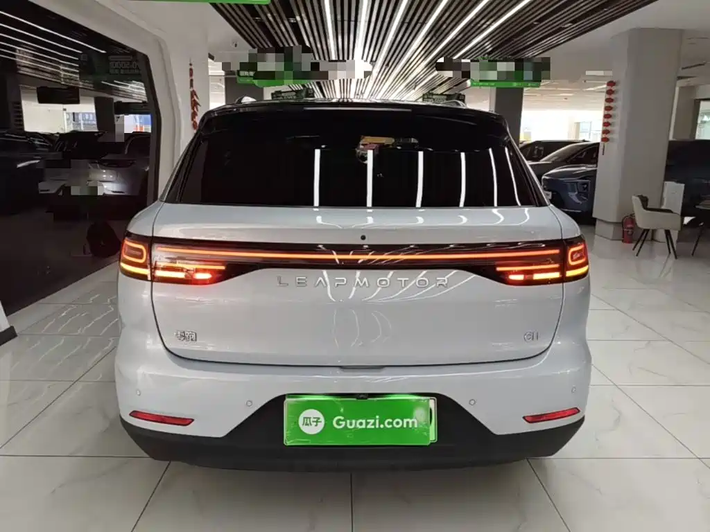 Leapmotor Leapmotor C11 — миниатюра 6