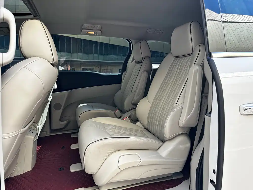 Buick GL8 — миниатюра 4