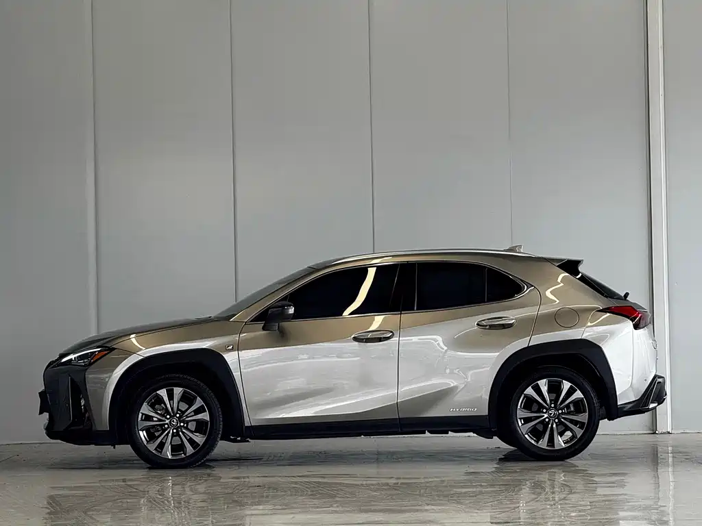 Lexus UX — миниатюра 2