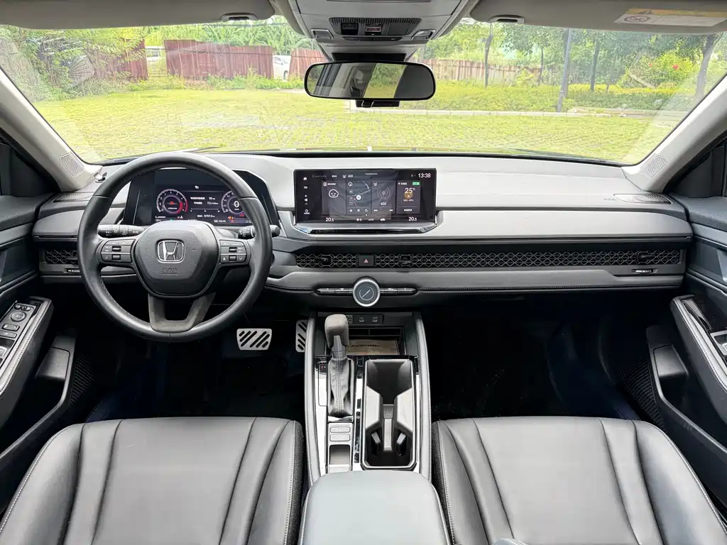 Honda Accord — миниатюра 7