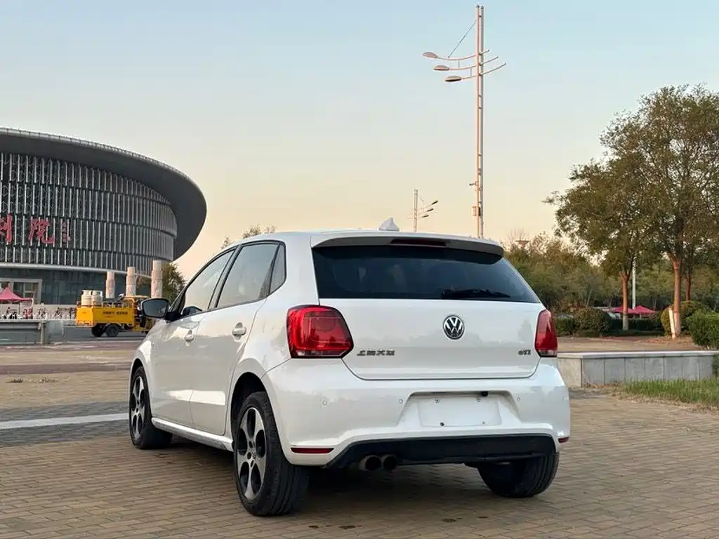 Volkswagen Polo — миниатюра 6