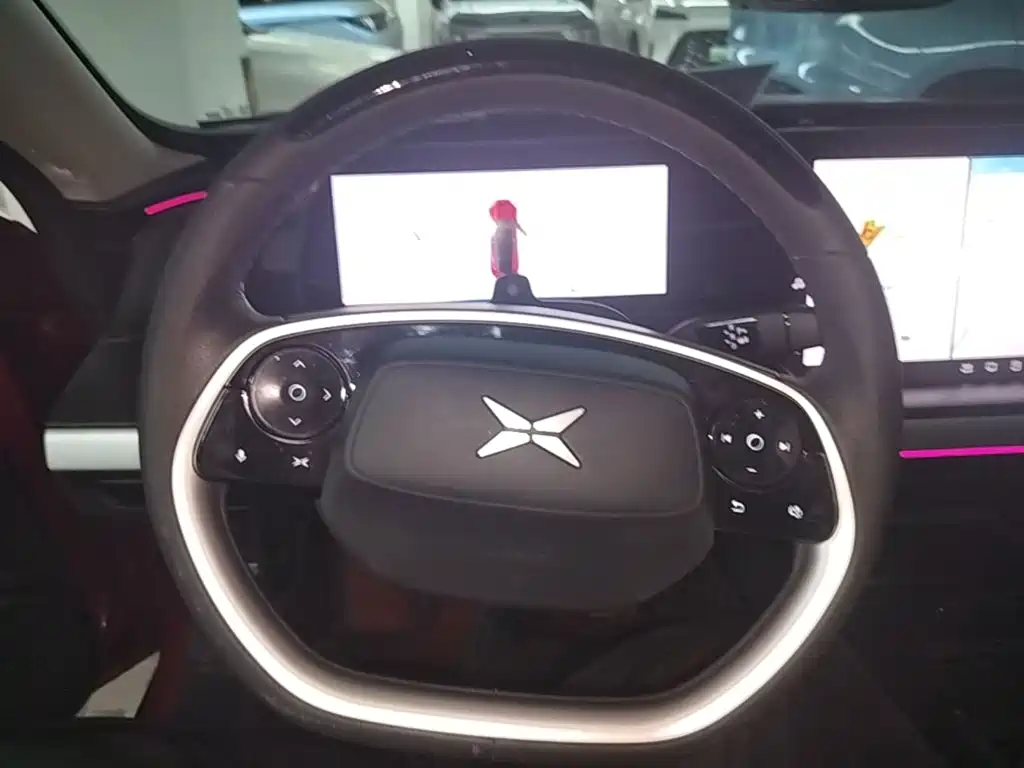 XPeng P7 — миниатюра 11
