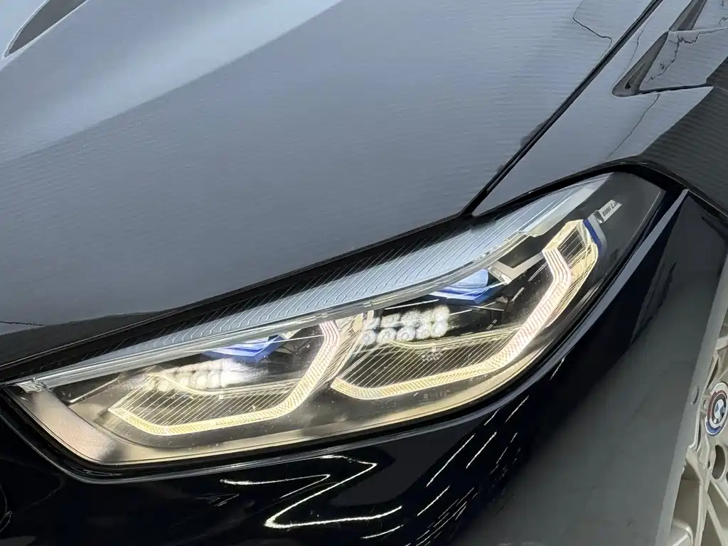 BMW M8 — миниатюра 2