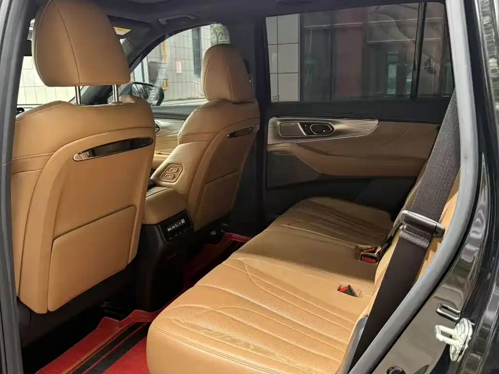 GAC Motor Trumpchi ES9 — миниатюра 6