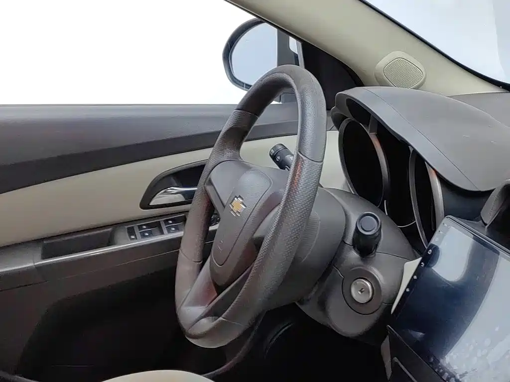 Chevrolet Cruze — миниатюра 22