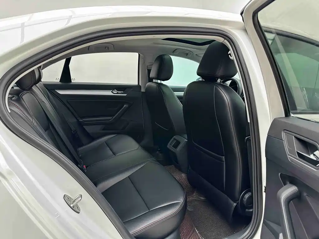 Volkswagen Lamando — миниатюра 15