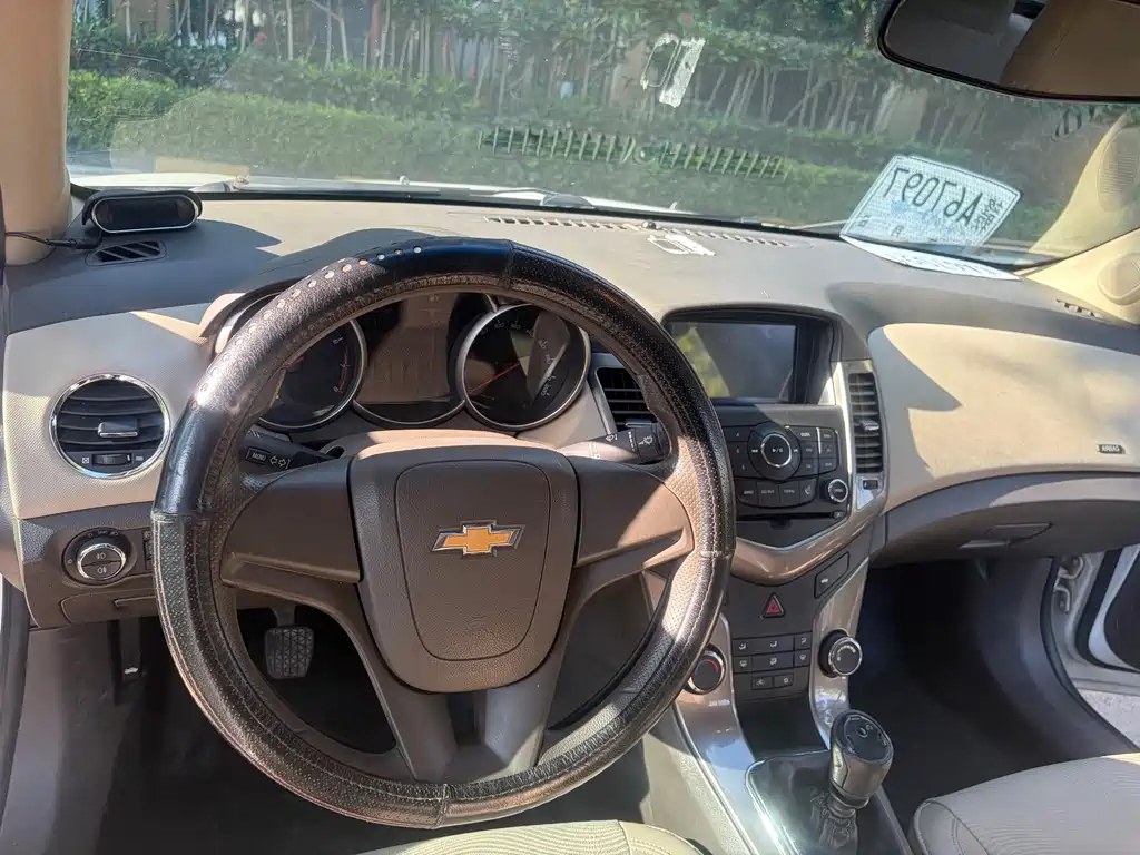Chevrolet Cruze — миниатюра 15